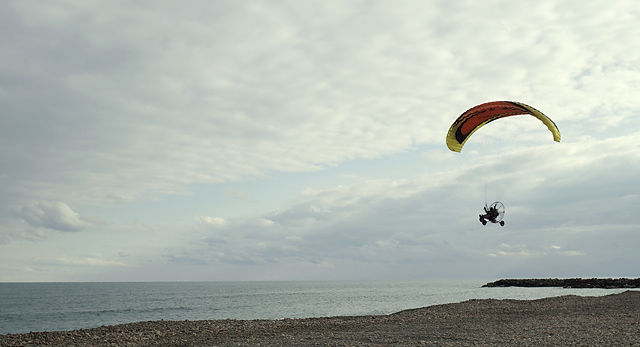 Paraglider ~ Cruising die Küste entlang :)