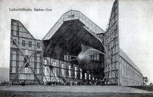 die Zeppelinhalle ~ historische Aufnahme am ursprünglichen Standort Baden-Oos